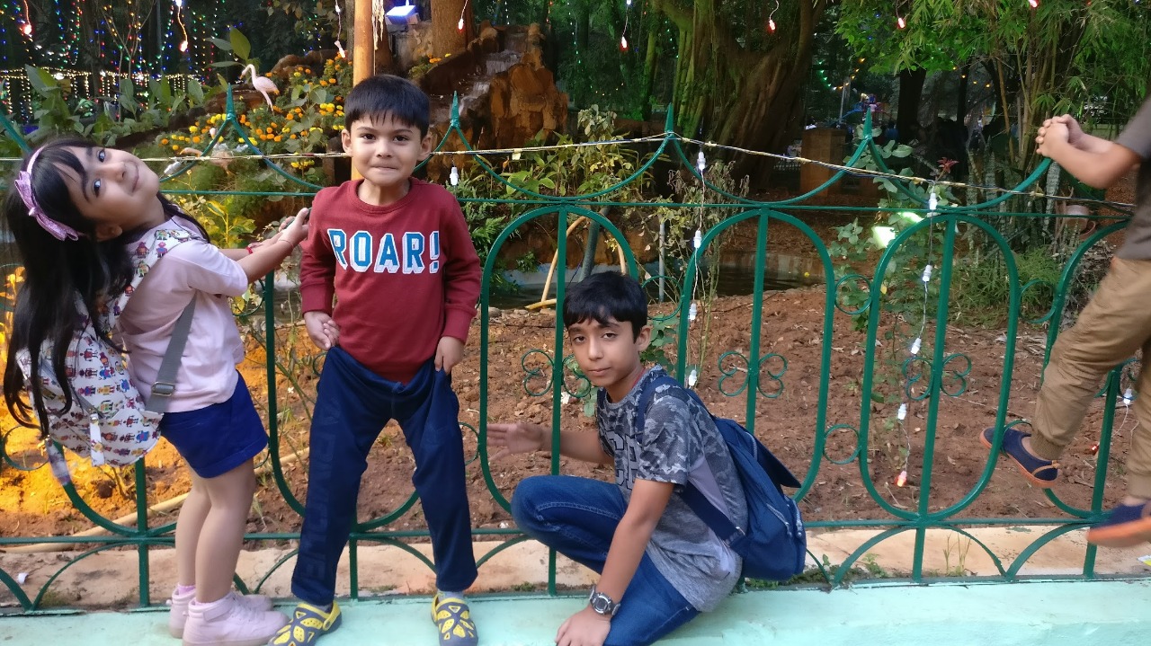 Anjuum Khanna's Son Yuuvan Khanna and his Friend